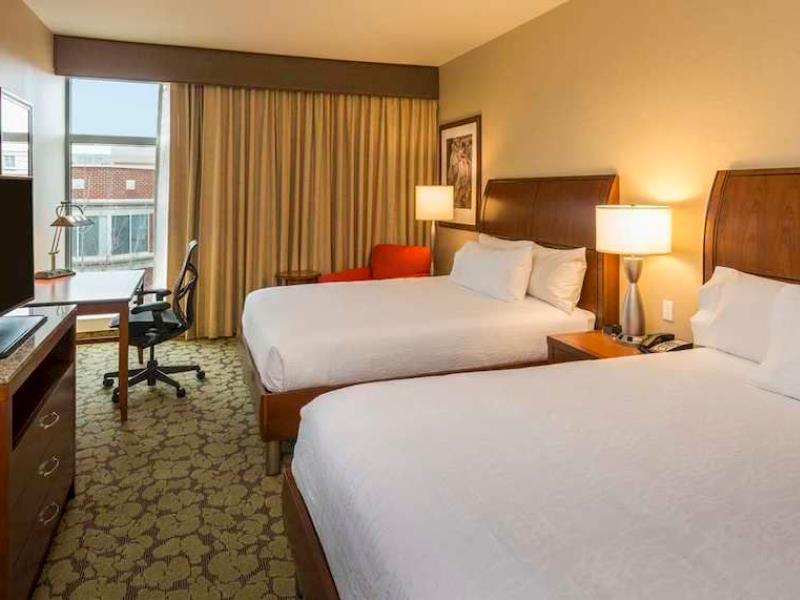 Hilton Garden Inn Alexandria Old Town National Harbor Exterior foto